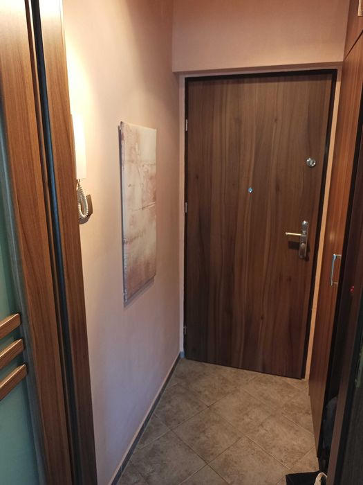 Ładna Kawalerka do wynajęcia w centrum Oławy !!!