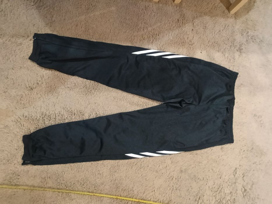 Spodnie dresowe Adidas rozmiar 147-158
