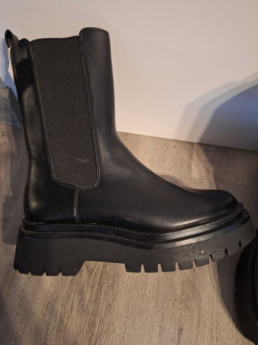 Niwe sztyblety Stradivarius 39