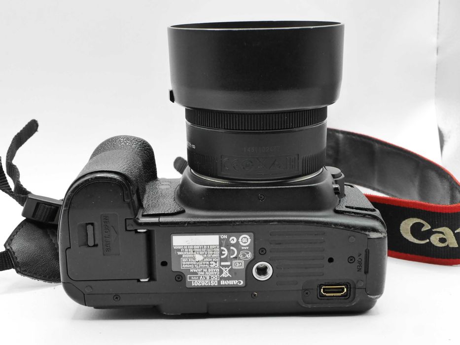 Lustrzanka Canon EOS 5D Mark II 50 mm 1,8 STM 2x aku 4GB