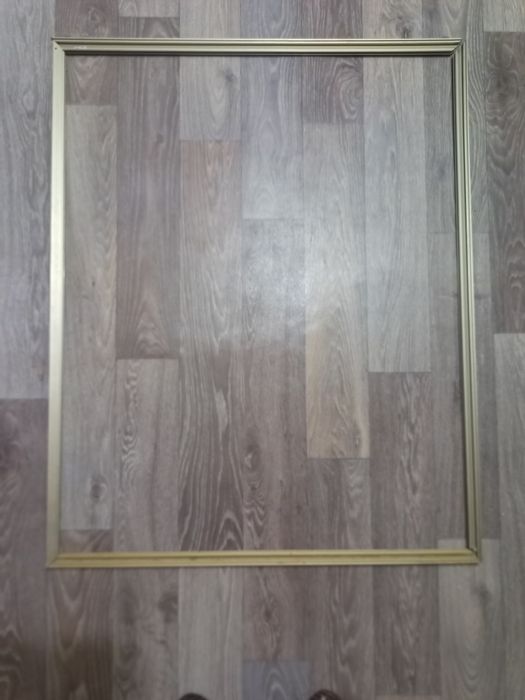 Рамка для картини вживане