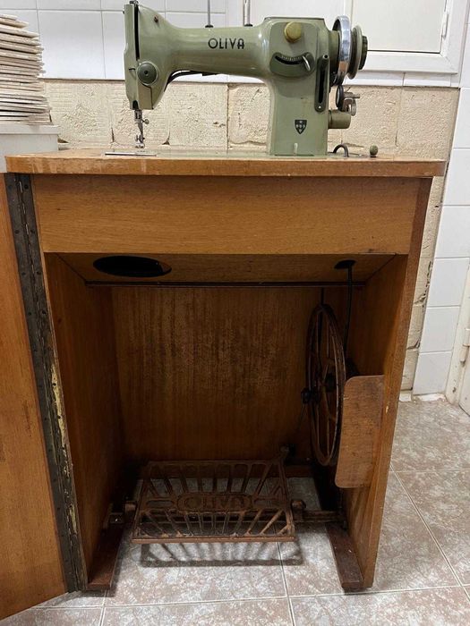Máquina Costura Oliva