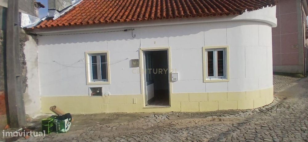 Moradia T1 + 1 em Fanhais - Nazaré — Nazaré, Leiria