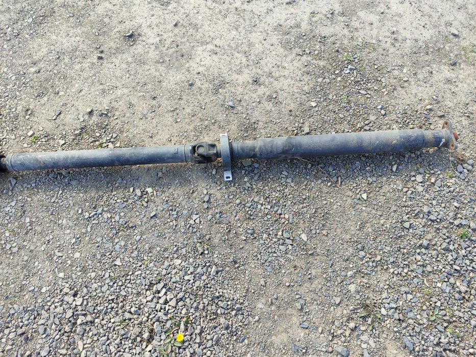 Wał napędowy BMW E60/61 ,automat 7557161