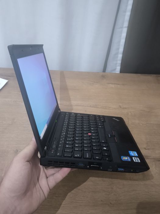 Laptop Lenovo ThinkPad x230
