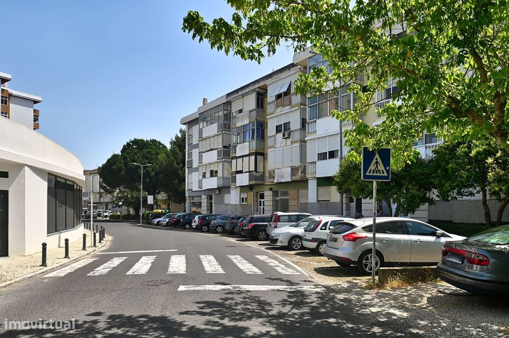 Apartamento T3 em Santa Iria de Azoia