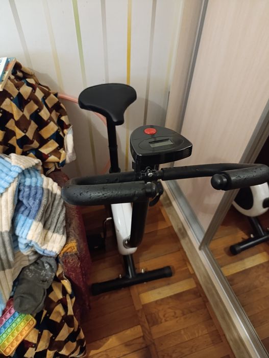 Велотренажер для реабілітації