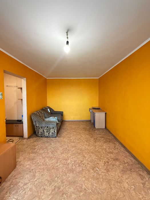Продаж 3-кімнатної квартири з ОФІГЕЗНОЮ базою. Дніпровське шосе.