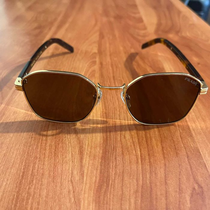 Óculos de sol da Prada C50S novos