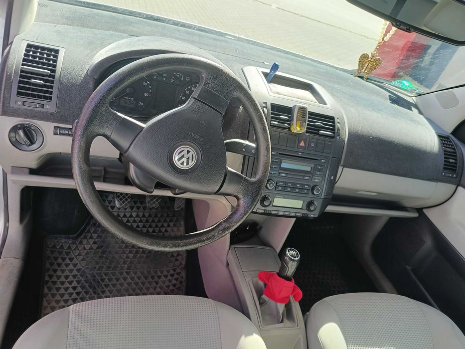 Sprzedam samochód osobowy Volkswagen Polo 1.4
