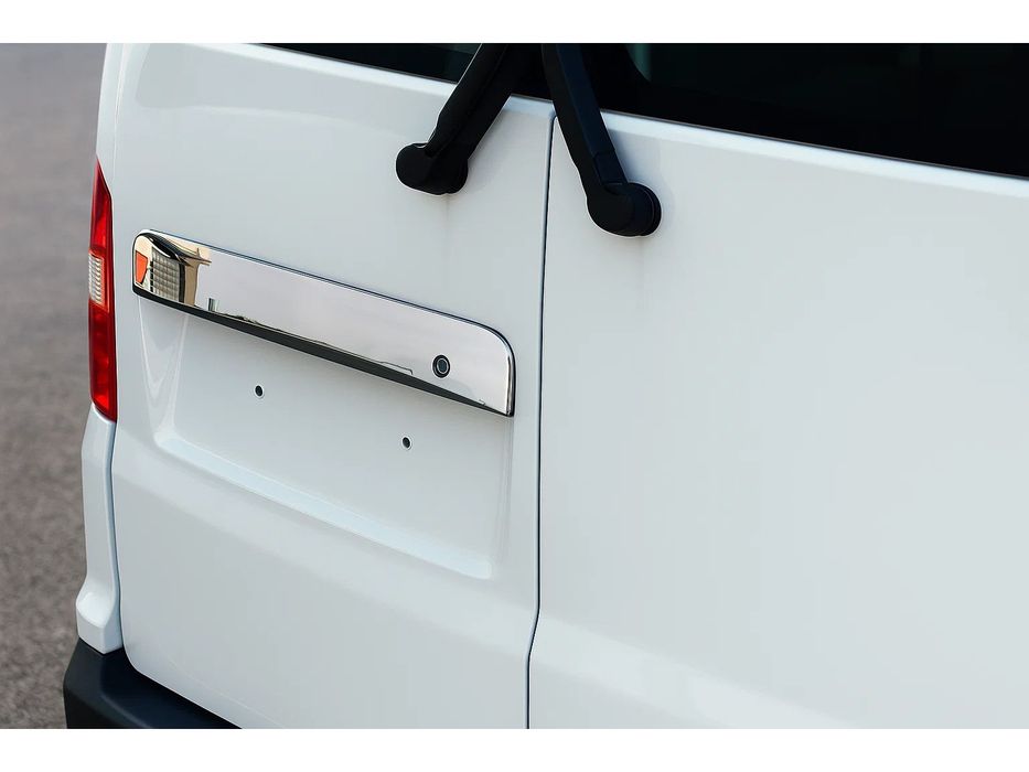 Volkswagen T5 Transporter 2003-2010 рр. Планка над номером для розпашних дверей (нерж) Carmos - Турецька сталь