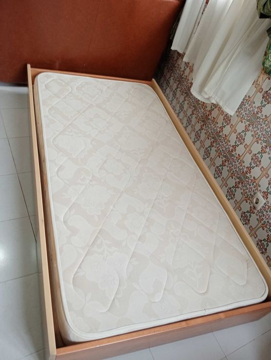 Cama de solteiro
