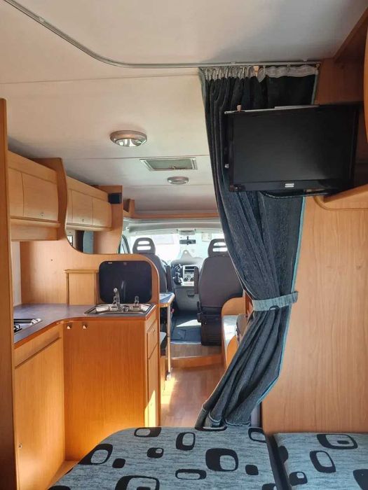 Autocaravana Moncayo Fiat Ducato - perfilada, com 4 lugares