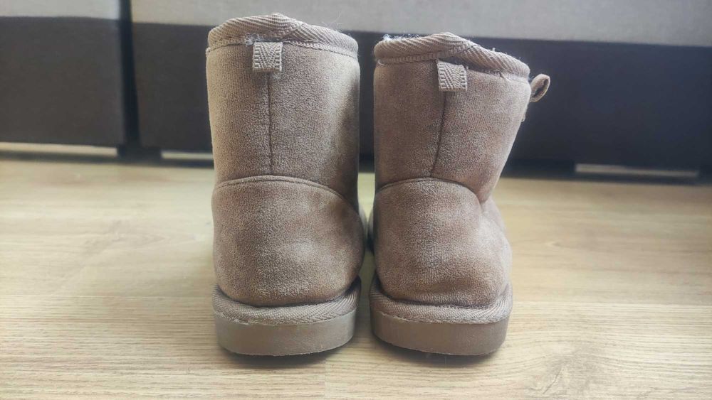 Buty EMU Rozmiar 33 Stan BDB Botki Kozaki Ciepłe Lekkie