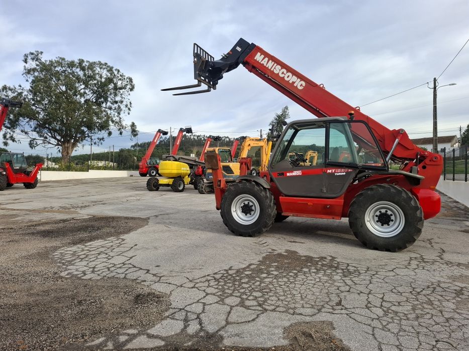 Manitou telescópico com matrícula