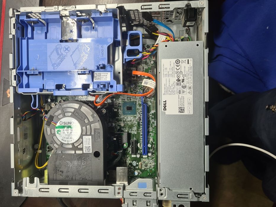 Dell optiplex 3050 на i5 7500.