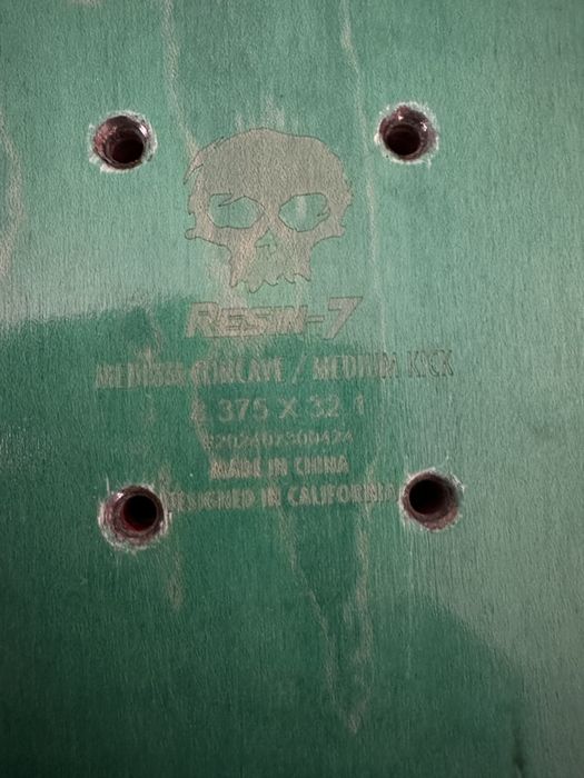 Skate profissional menos de metade do preço