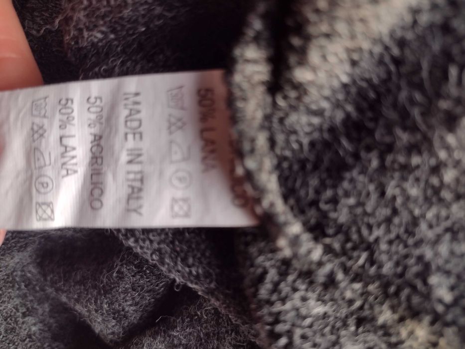 Sweter golf z wycięciem na plecach