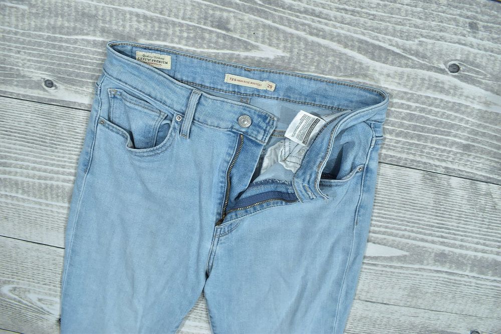 Levis 725 High Rise Bootcut Jeans Damskie W29 L30