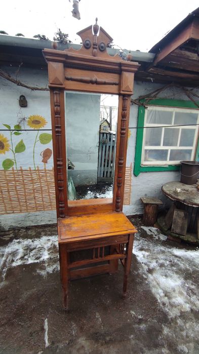 Зеркало антикварне. Під реставрацію.