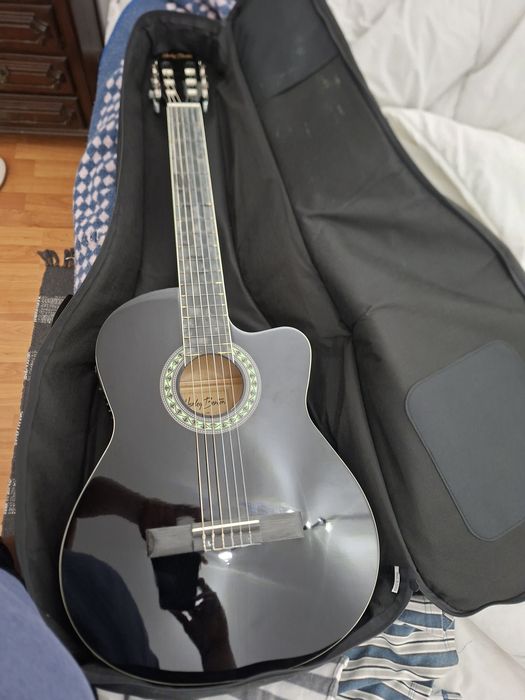 Harley Benton CG200CE-BK Bundle