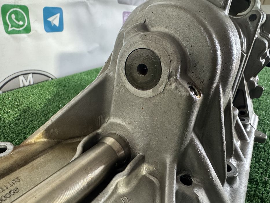 Блок баланс валів BMW N20 N26 7610378 масляний насос 763211103