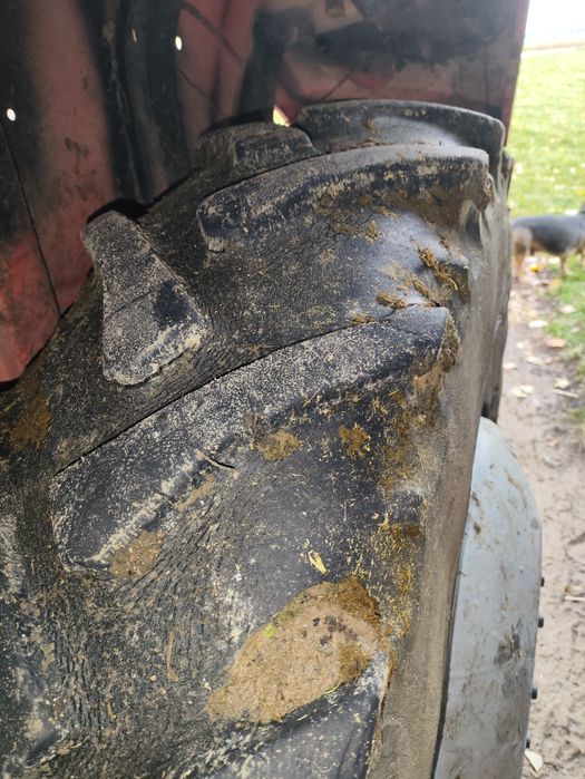 Sprzedam opony 12..4 r32