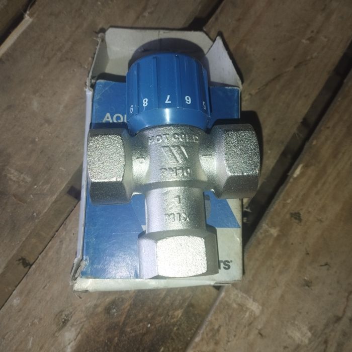 Termostatyczny zawór mieszający 1