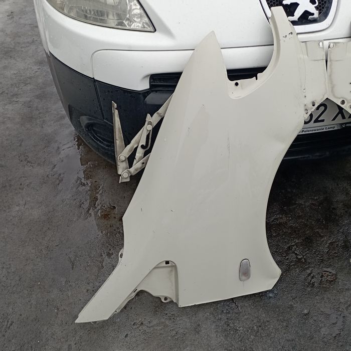 Крила Mercedes Vito 638 крило переднє праве ліве Віто 638