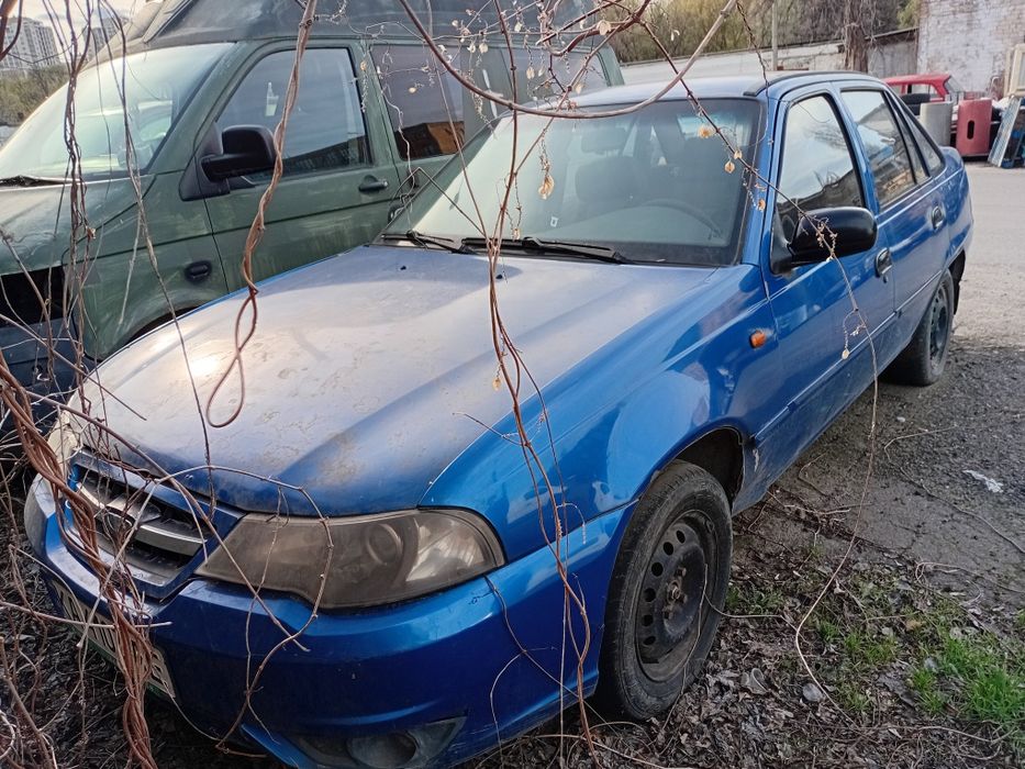 Продам део нексию