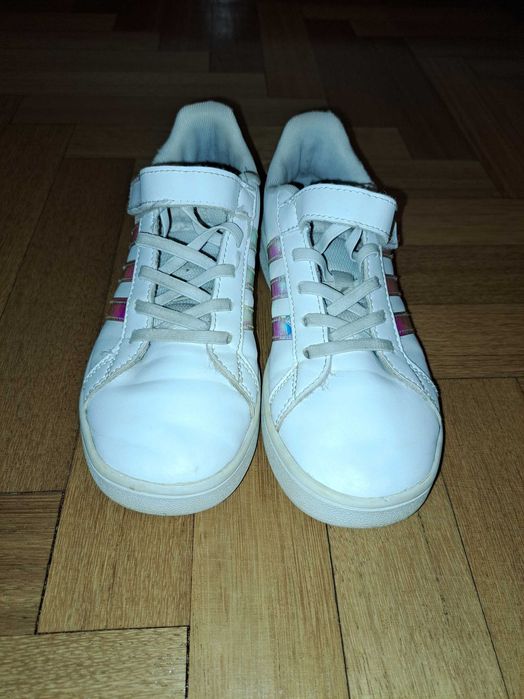 Tenis Adidas menina 35