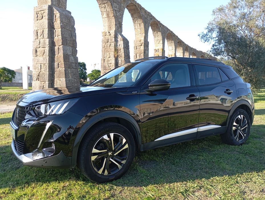 Peugeot 2008 GT 1.2 PureTech 130cv EAT8 | Teto Panorâmico | 81.000 km