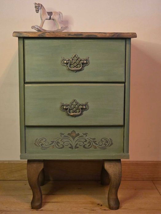 Szafka/stolik nocny po odnowieniu
