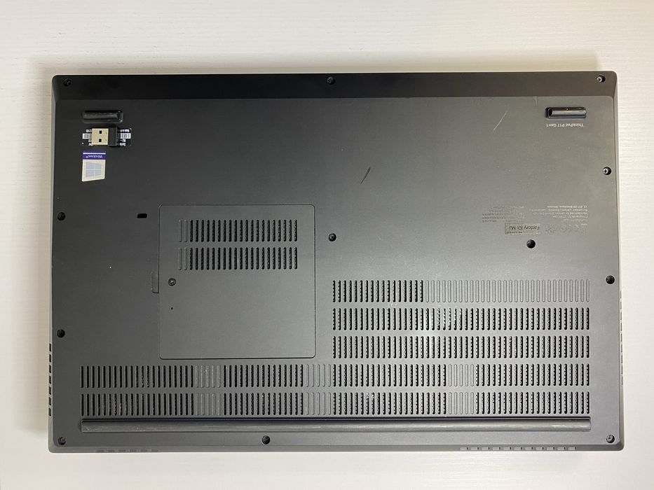 Lenovo ThinkPad P17 Gen 1 / i7-10850H / 32GB / SSD 512 GB