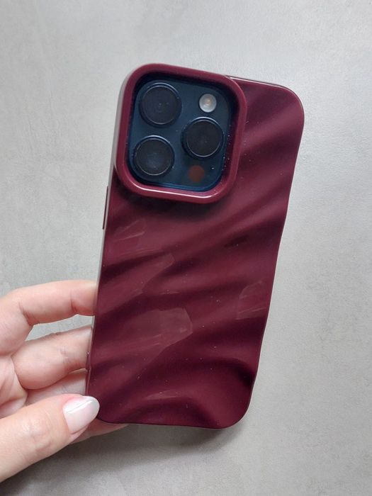 Чохол на iphone 15 pro, бордовий