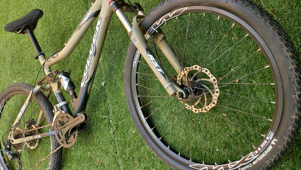 Bicicleta de btt Coluer Bunker oportunidade.