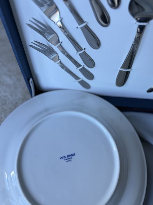 Prato Vista Alegre e talheres de sobremesa