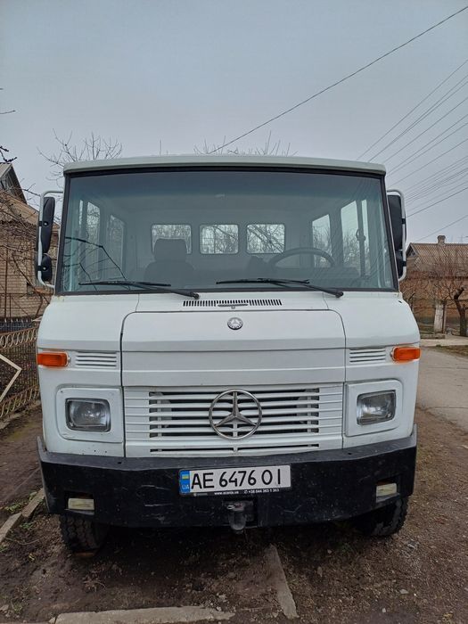 Продам Мерседес 508 - фургон 5+1