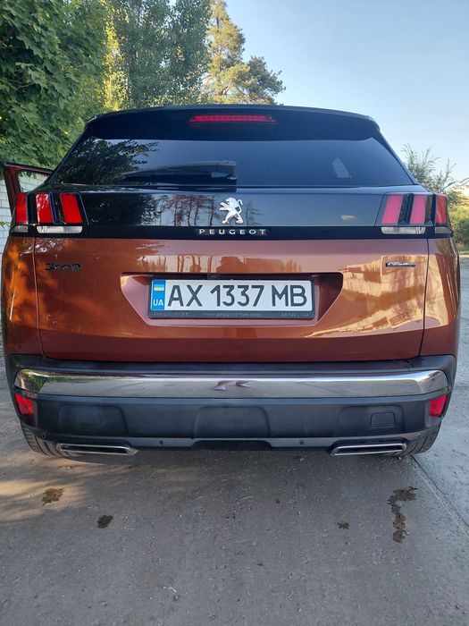 Продам автомобіль Peugeot 3008