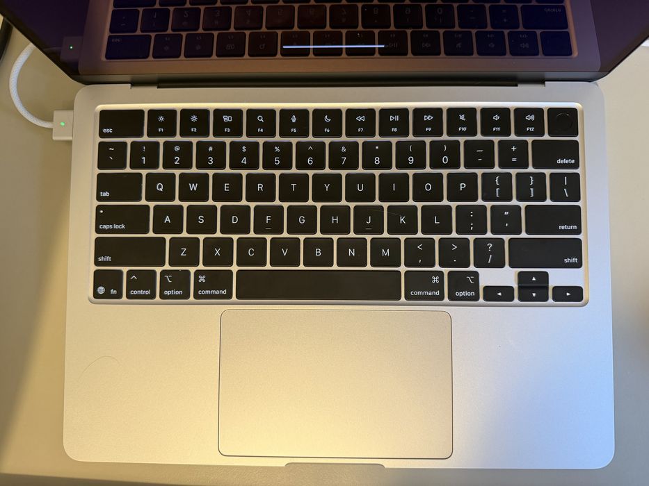 Apple MacBook Air m4 13 cali 24GB RAM 512 SSD zasilacz 70W