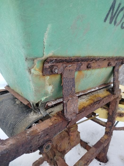 Rozsiewacz nawozów motyl