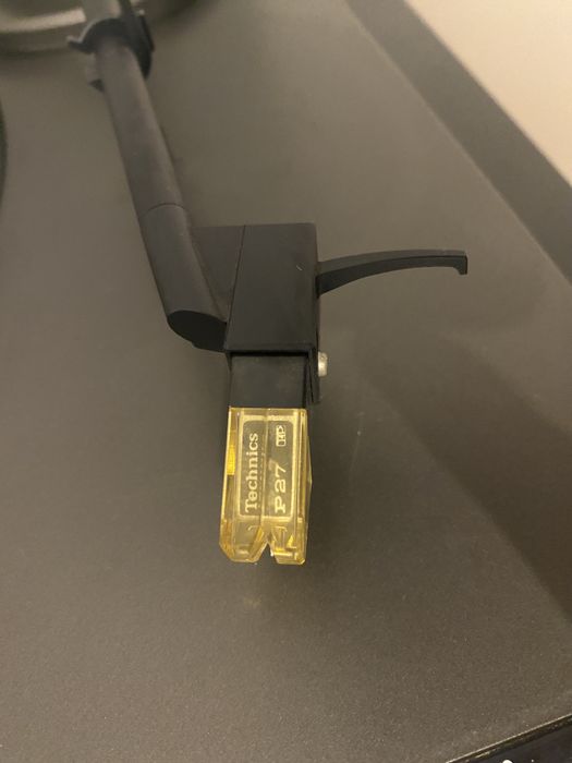 Вініловий програвач вініл Technics SL-D 310