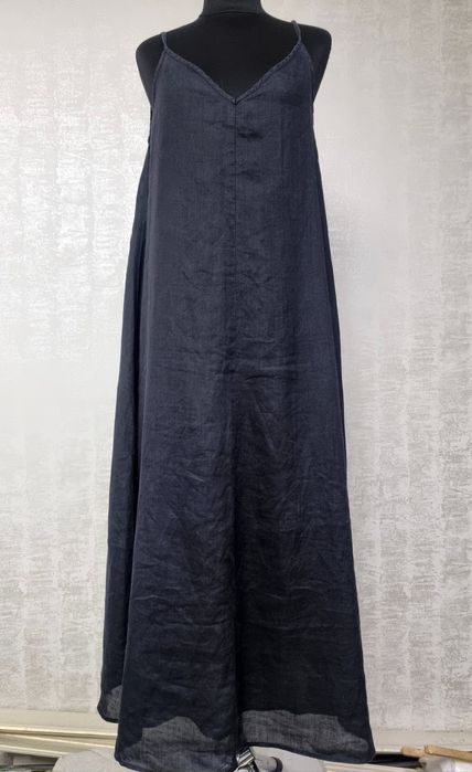 Сарафан на бретелях з тканини рамі