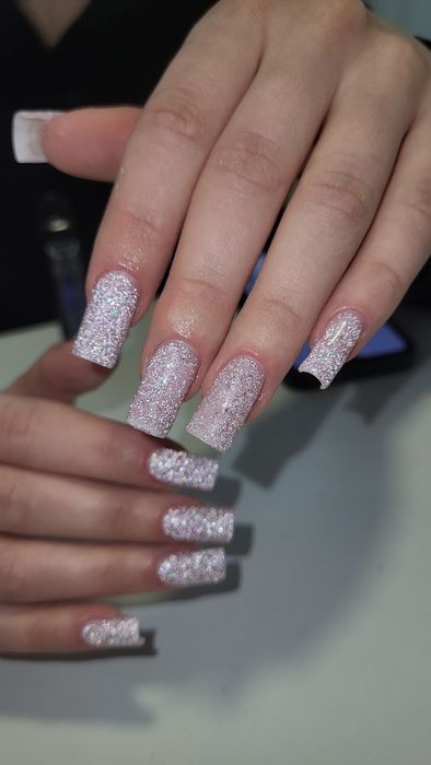 Таврический , Херсон Нужны модели на маникюр и педикюр