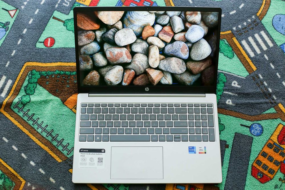 Потужний HP 15-fd0107dx i7-1255U/16Gb/256GB/FHD IPS Сенсорний