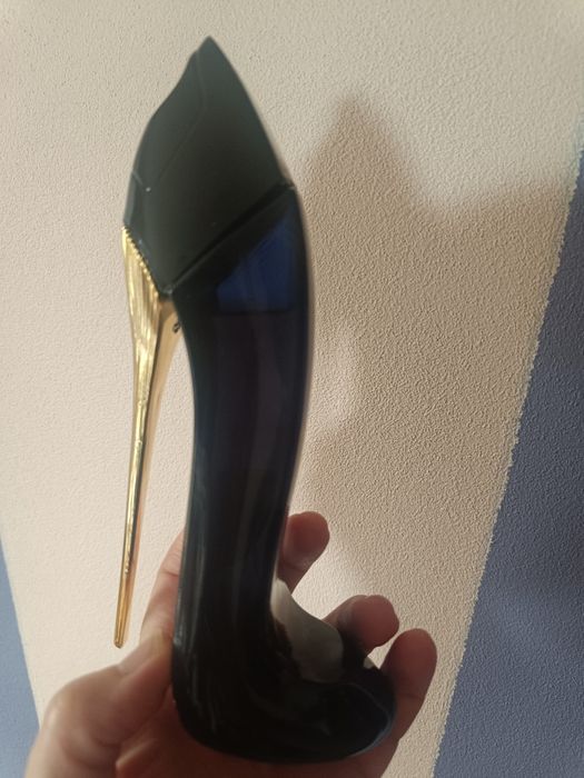 Perfum czarna szpilka