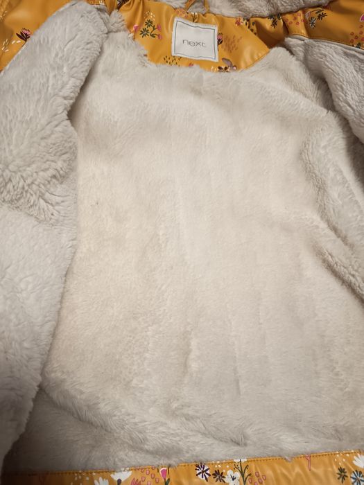 Тепла курточка на дівчинку