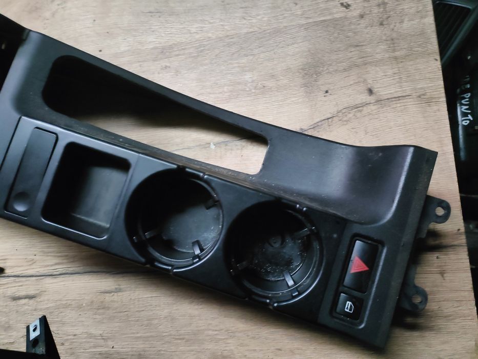 BMW E46 lift sedan podłokietnik + tunel