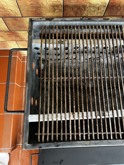 Grill na prosiaka 150cm. Solidny stalowy grill.