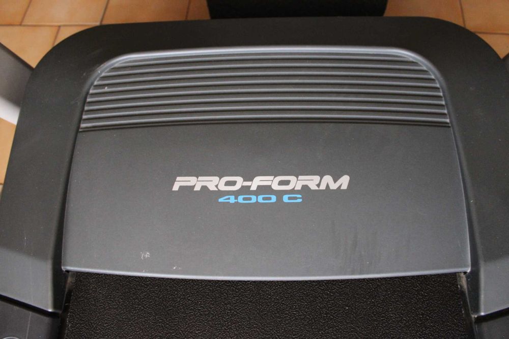 Passadeira de corrida PROFISSIONAL PRO FORM 400 c